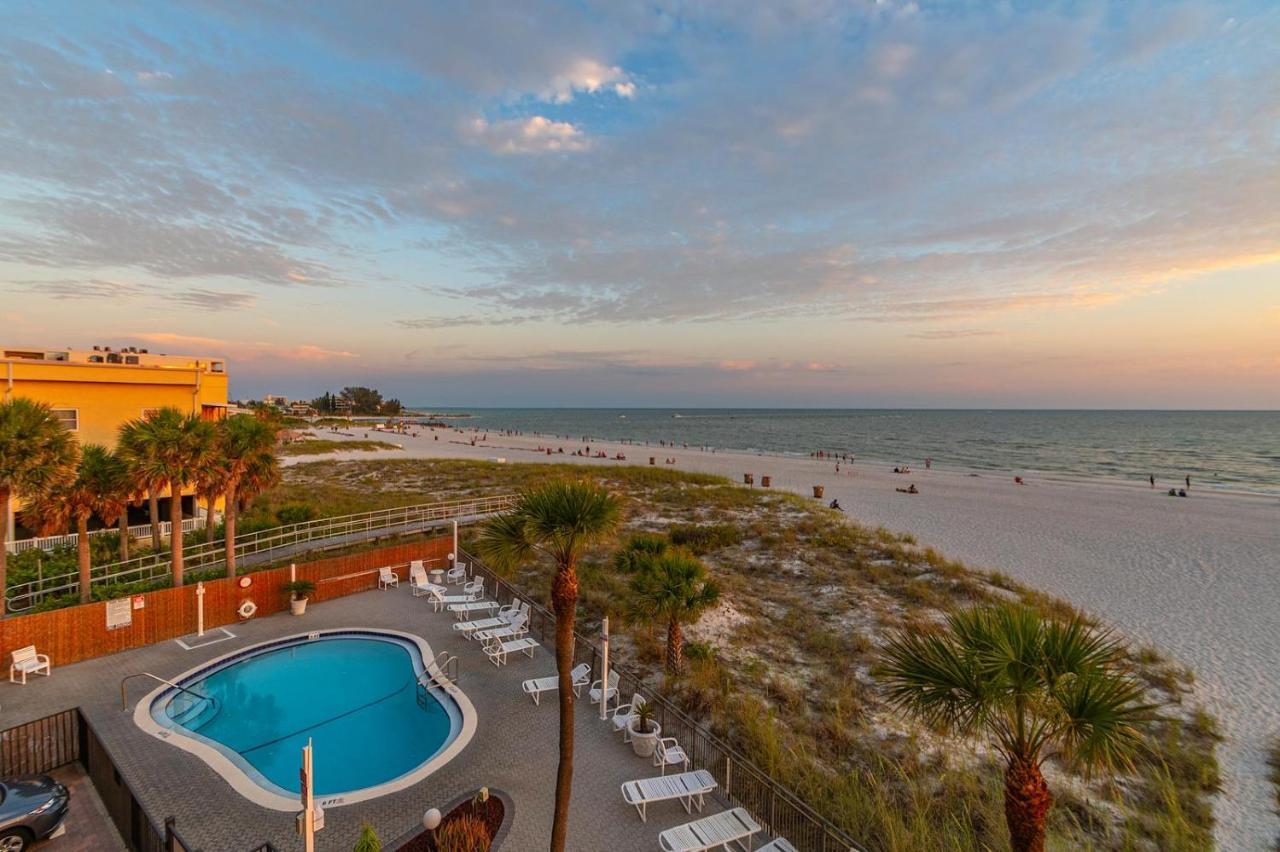 Beachfront Madeira Norte St. Pete Beach Εξωτερικό φωτογραφία