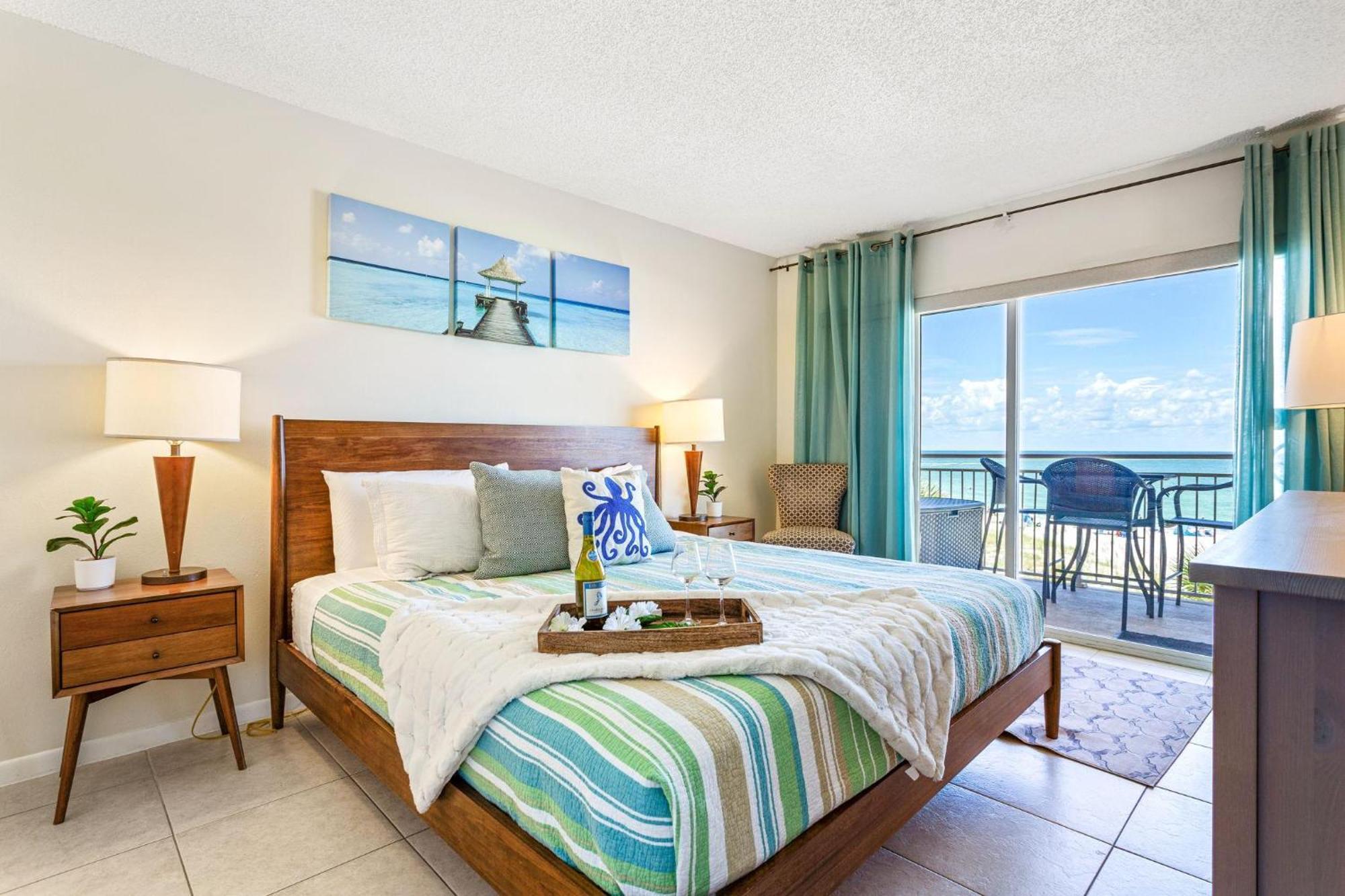 Beachfront Madeira Norte St. Pete Beach Εξωτερικό φωτογραφία